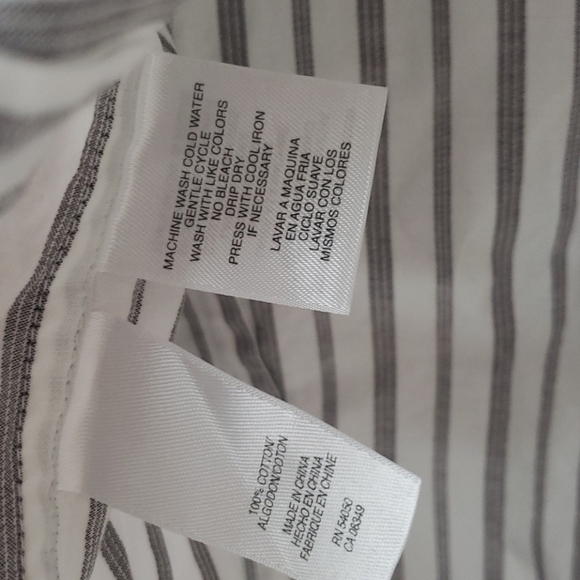 Jones New York signature top - Picture 3 of 9